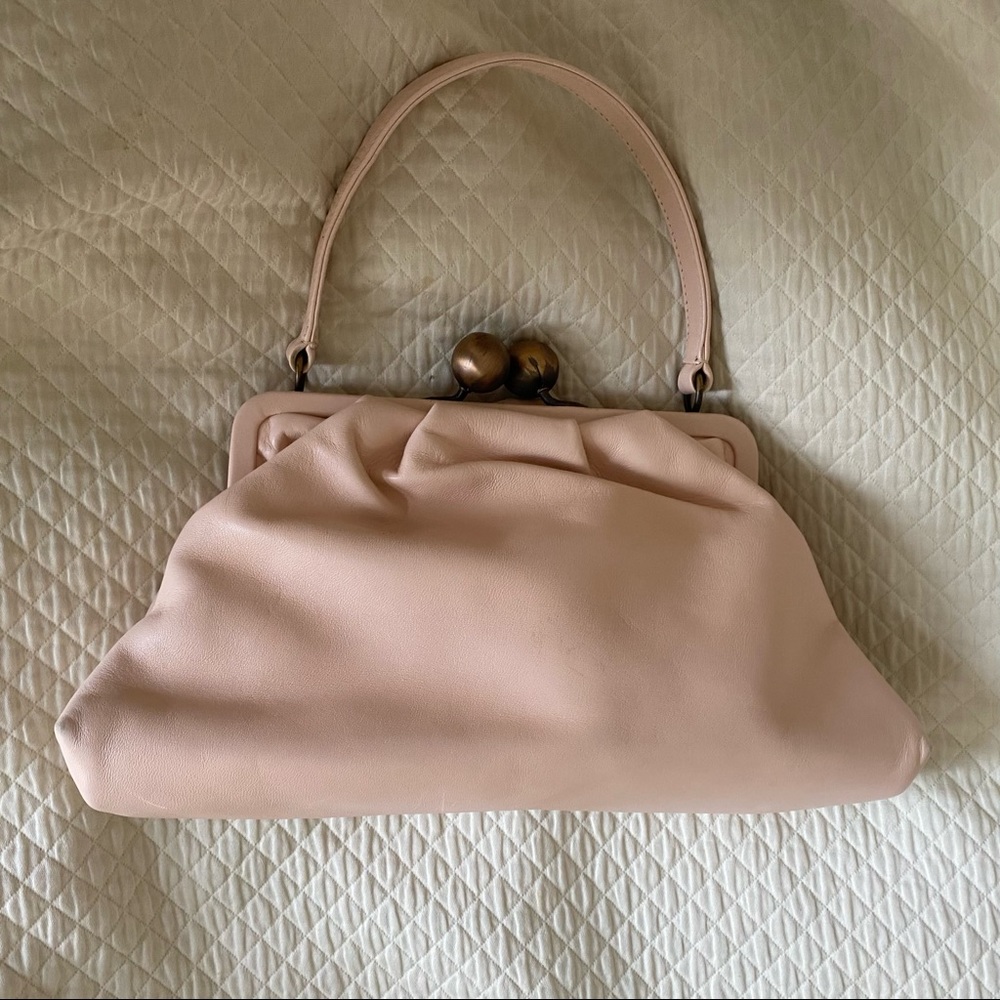 Moschino kisslock bag
